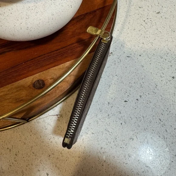 Louis Vuitton Authentic card pouch - Picture 4 of 7